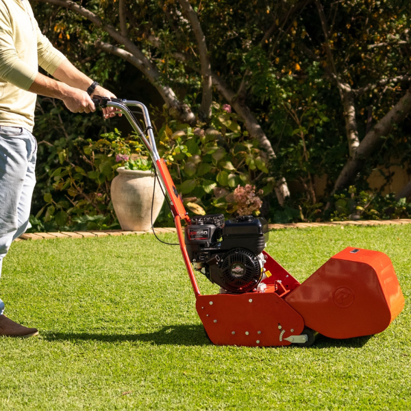 Load image into Gallery viewer, Rolux X17 - 17&quot; Reel Mower including Smooth Front Roller and Grass Box
